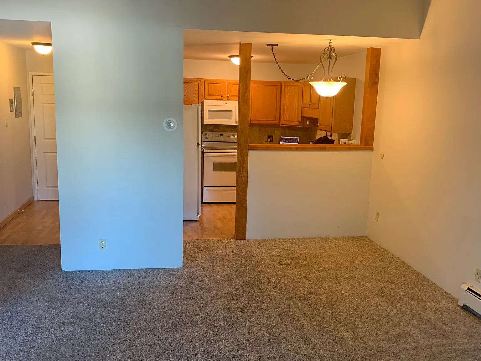 2 bed, 1200 sqft, $1,575 — Photo 4