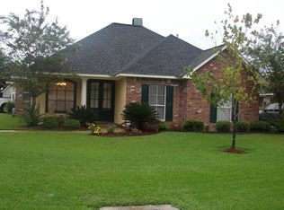 43430 Galvez Oaks Dr, Prairieville, LA 70769
