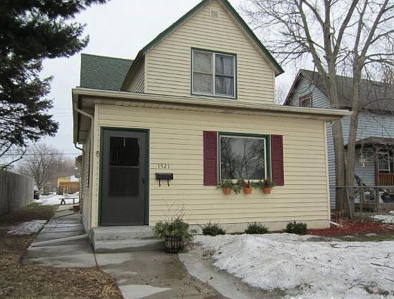 2nd image of 1521 44th Ave N