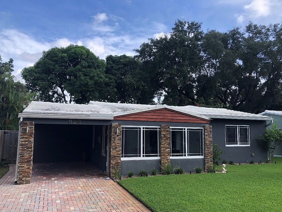 2nd image of 929 SW 18th Ct