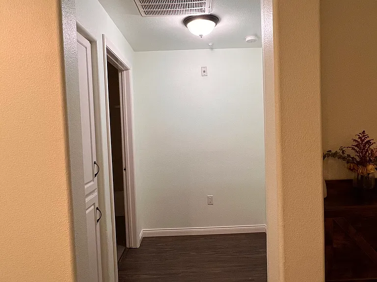 9237 Regents Rd #208 — Photo 6
