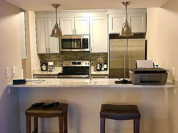 4th image of 511 Aurora Ave Unit 216
