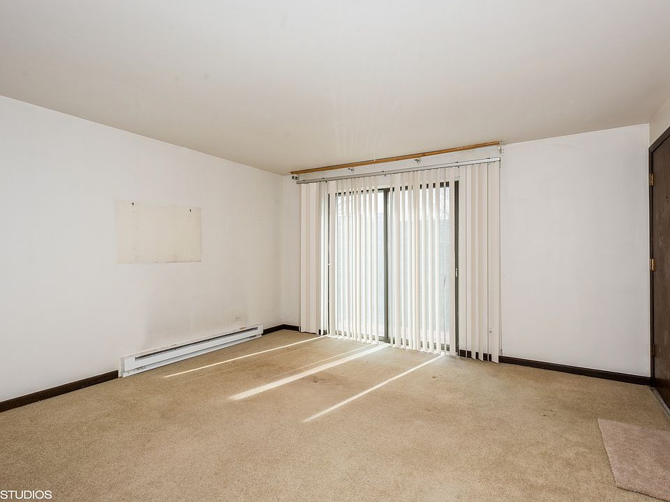 6650 W 64th Pl APT 3B, Chicago, IL 60638 | Zillow