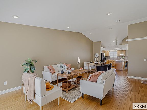 5th image of 3049 E Brookstone Cir