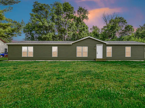 11983 N 330 E, Demotte, IN 46310