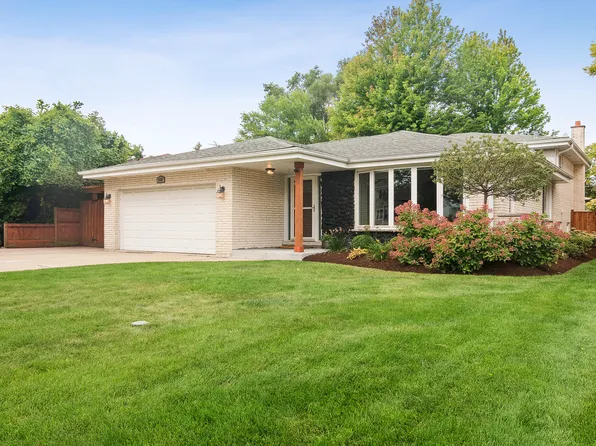 530 N Myrtle Ave, Elmhurst, IL 60126