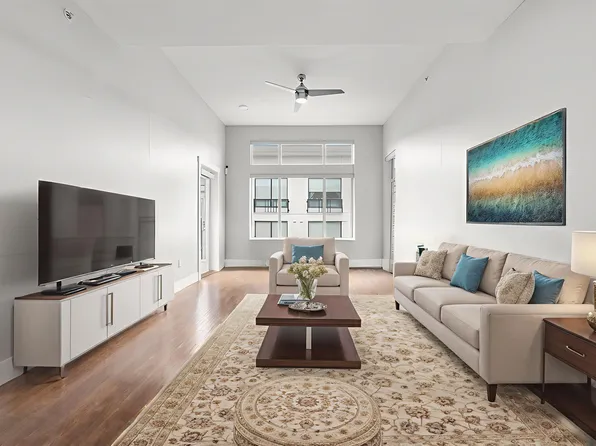 9299 Tomicki Ave #412, Richmond, BC V6X 0C5