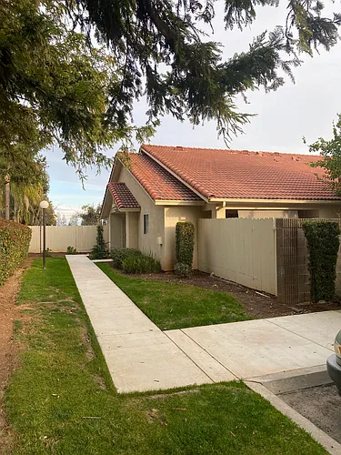 1542 E Alluvial Ave Photo 1