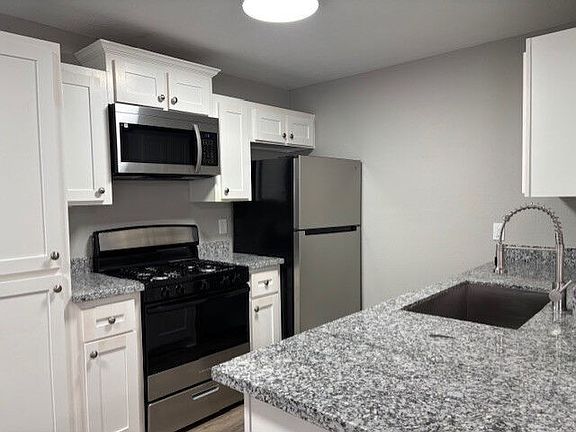 4th image of 101 Avondale St #3