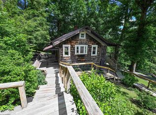 135 Camden Rd, Fairmont, WV 26554