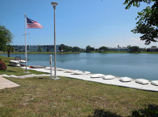 58 Coventry Ln #C, West Palm Beach, FL 33418