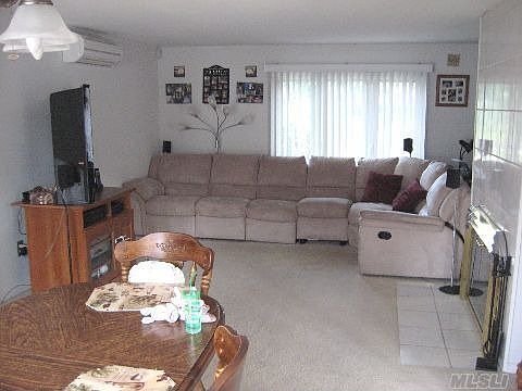 4th image of 29 Hillberry Ln