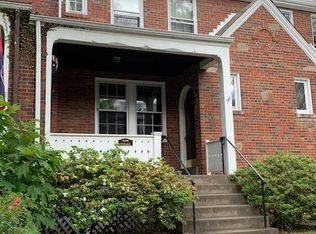 2434 39th Pl NW, Washington, DC 20007