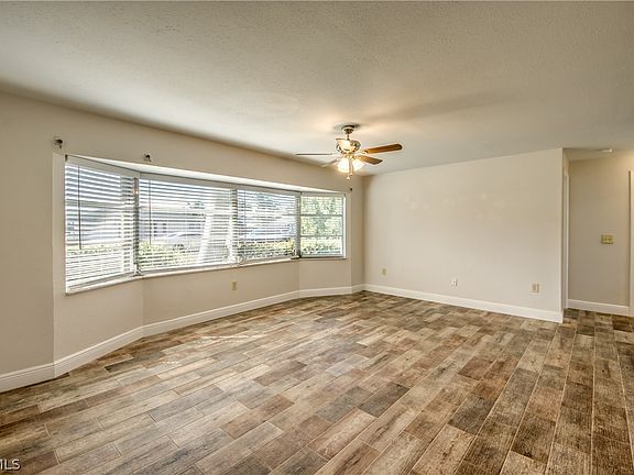 4th image of 1625 Long Meadow Rd