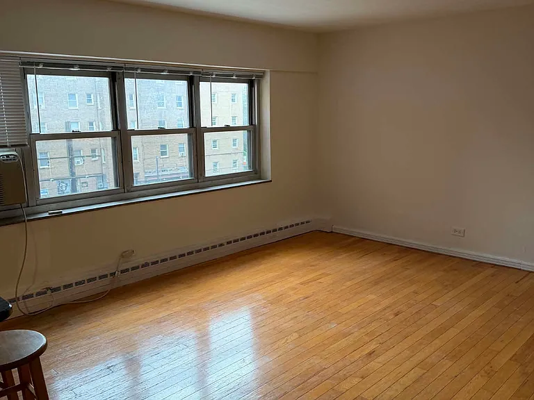 4960 N Marine Dr #419 — Photo 15