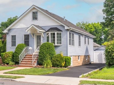 135 Hickory Ave, Bergenfield, NJ, 07621