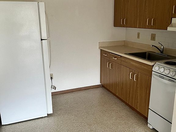 2nd image of 535 NE Maiden Ln APT 104