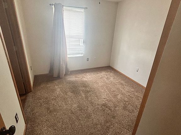 3rd image of 603 Mitchell St #L-3