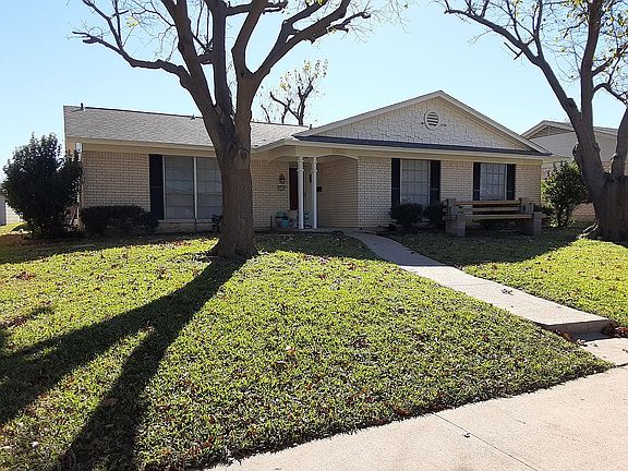 2nd image of 2210 Richland Dr