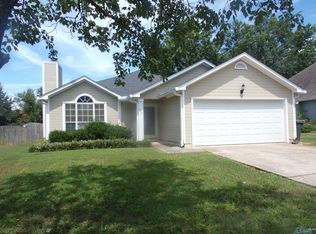 2552 Bonnie Oaks Dr SW, Huntsville, AL 35803