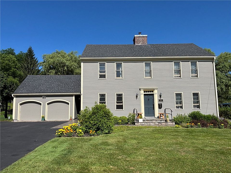 1st image of 14 Pioneer St