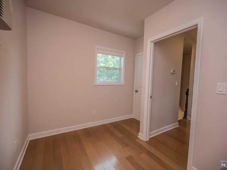 310 Union St — Photo 17