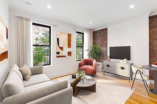 1st image of 143 W 4th St #2RN