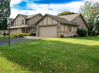 17725 Caribou Pass UNIT D, Brookfield, WI 53045