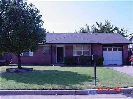 2nd image of 1012 NW 21st St