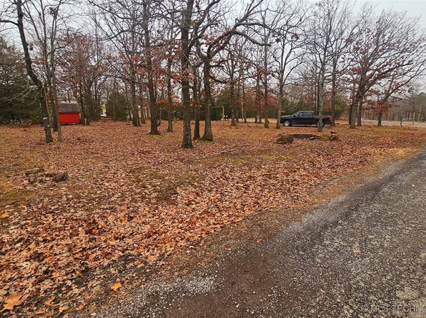 Lone Wolf Dr, Canadian, OK 74425