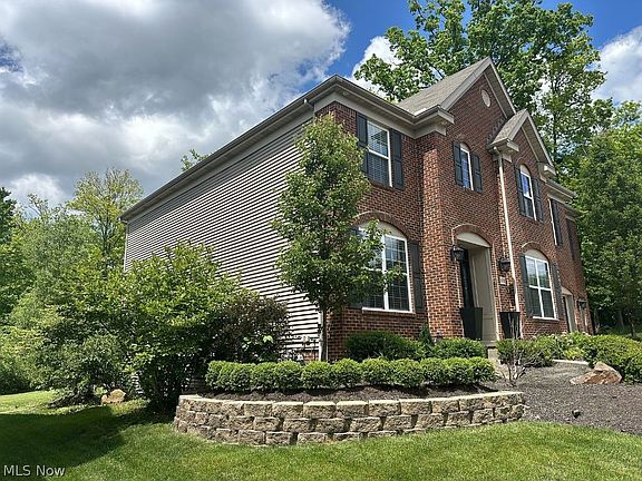 3rd image of 8350 Viola Way