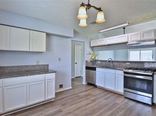 2706 Brompton Dr, Pearland, TX 77584