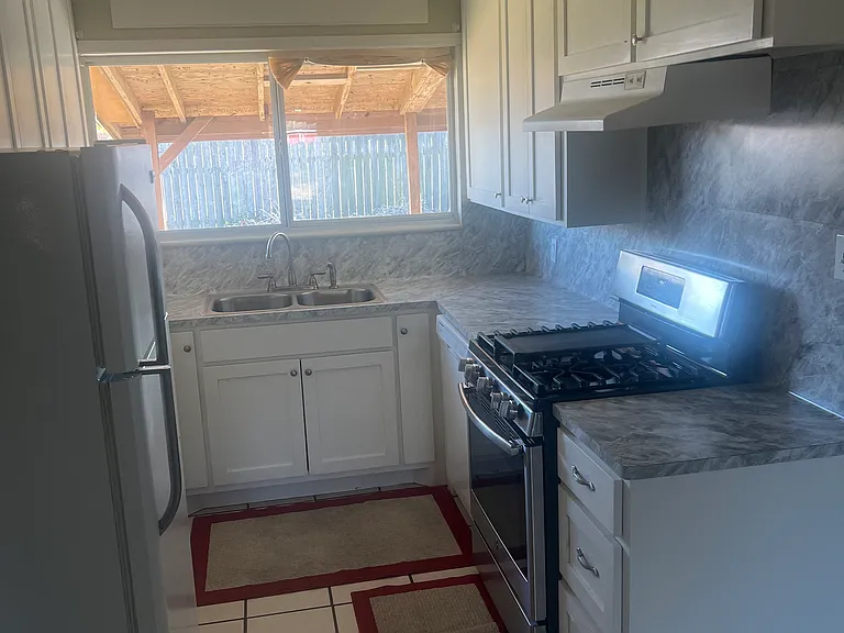 3415 Bowling Ln — Photo 2