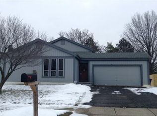 8854 Seabright Dr, Powell, OH 43065