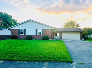 1363 Robinson Dr, Fairborn, OH 45324