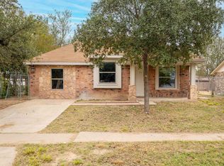 211 Riverbank Dr, Laredo, TX 78045