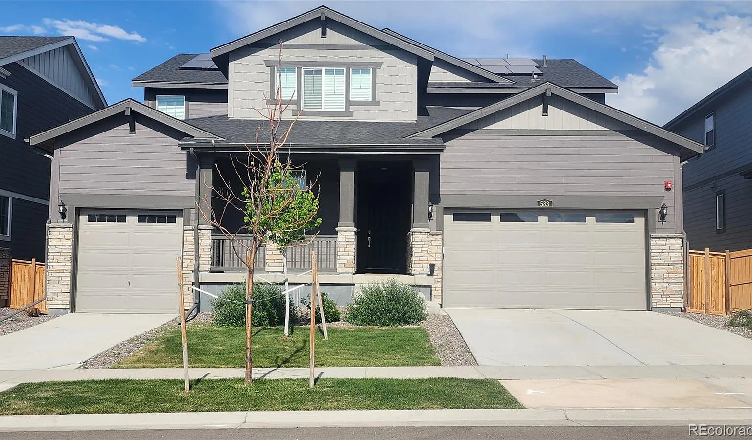 5 bed, 4.5 bath, 4183 sqft, $5,000 — Photo 1