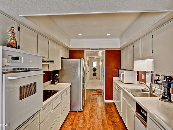2nd image of 19002 N Lakeforest Dr