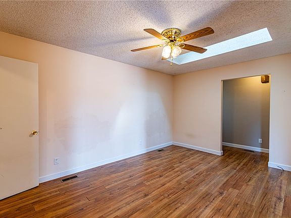 4th image of 850 Kirk Dr