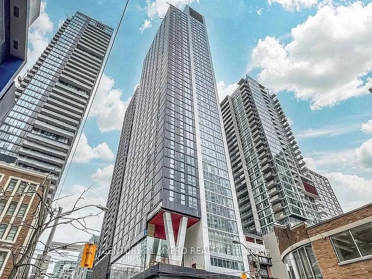 357 King St W #3908 — Photo 1