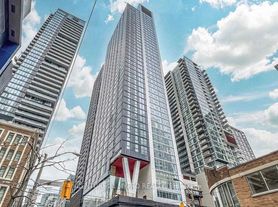 357 King St W