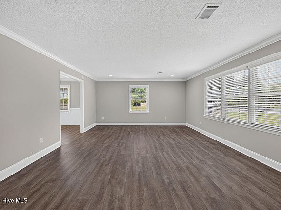5th image of 110 Scottsdale Drive