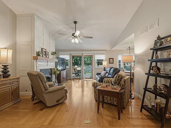 5th image of 1220 Glacier Pkwy #1220