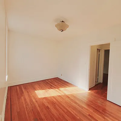 Rented by New York Residence | media 30