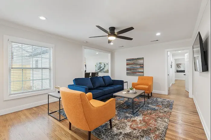 4535 Calmont Ave — Photo 7