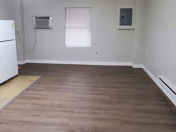 5th image of 316 N 2nd St APT 8