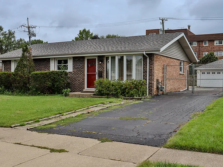 7119 Stanford Dr — Photo 3