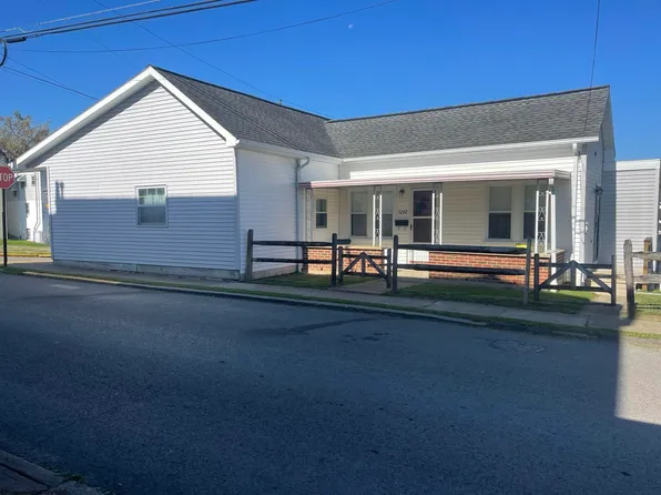 1202 N 17th St, Clarksburg, WV 26301