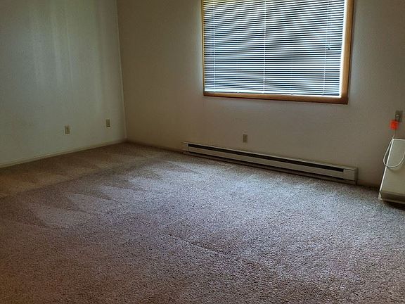 3rd image of 361 Langer Ave S #7368896