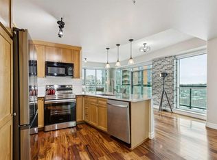 836 15th Ave S #1701, Calgary, AB T2R1S2
